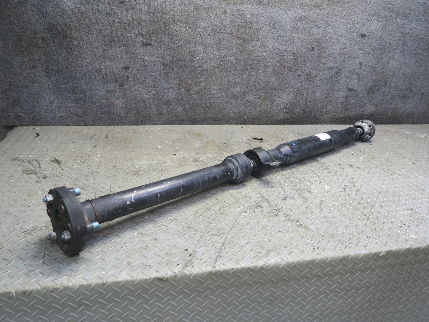 2012-2015 Mercedes W166 ML63 AMG AWD Rear Driveshaft Drive Shaft 1664105006