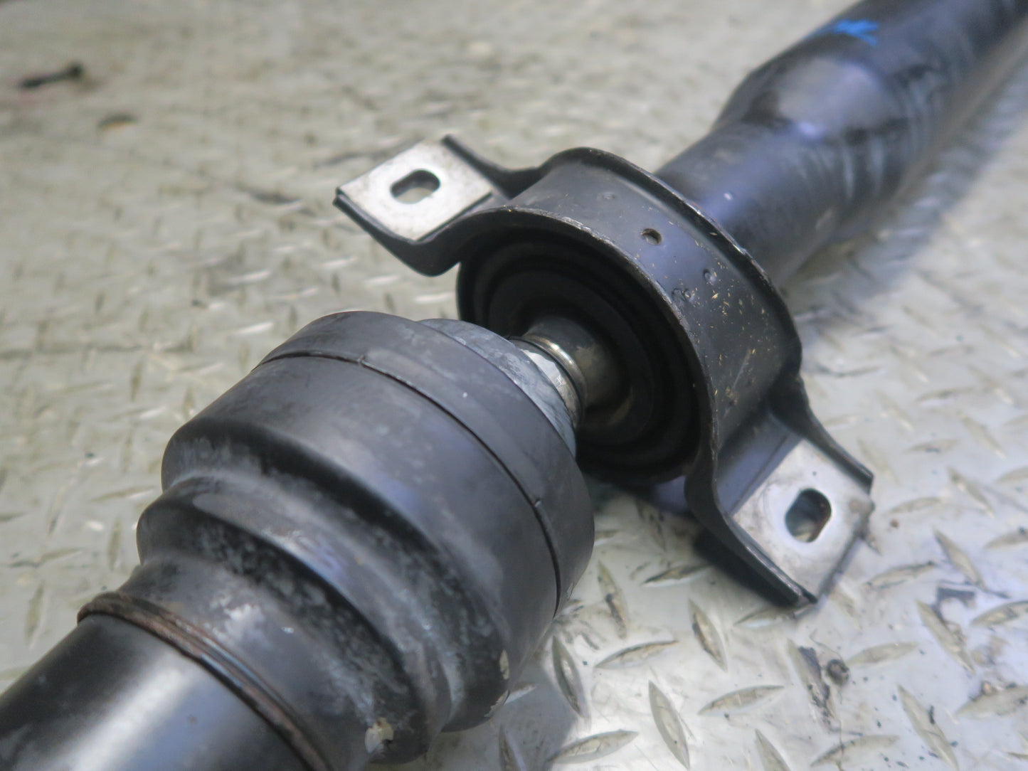 2012-2015 Mercedes W166 ML63 AMG AWD Rear Driveshaft Drive Shaft 1664105006