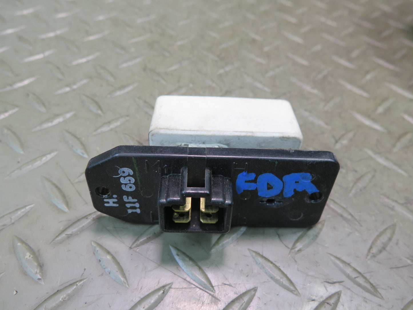02-08 Dodge RAM 1500 DR A/C Heater Blower Motor Fan Resistor Set of 2