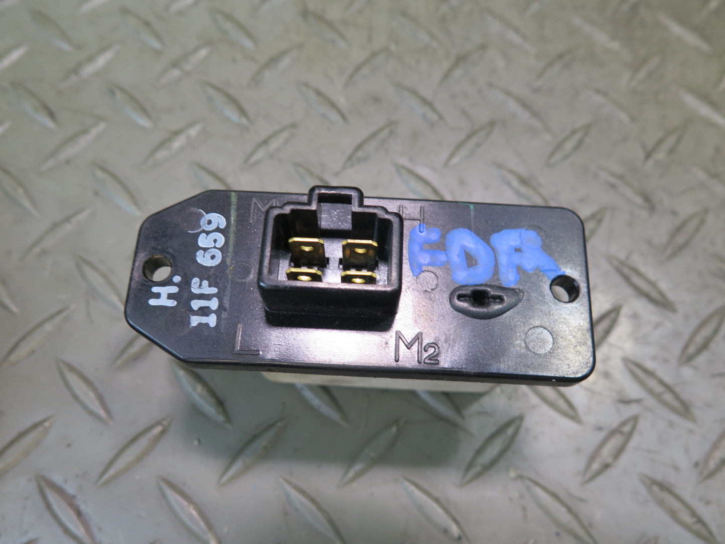 02-08 Dodge RAM 1500 DR A/C Heater Blower Motor Fan Resistor Set of 2