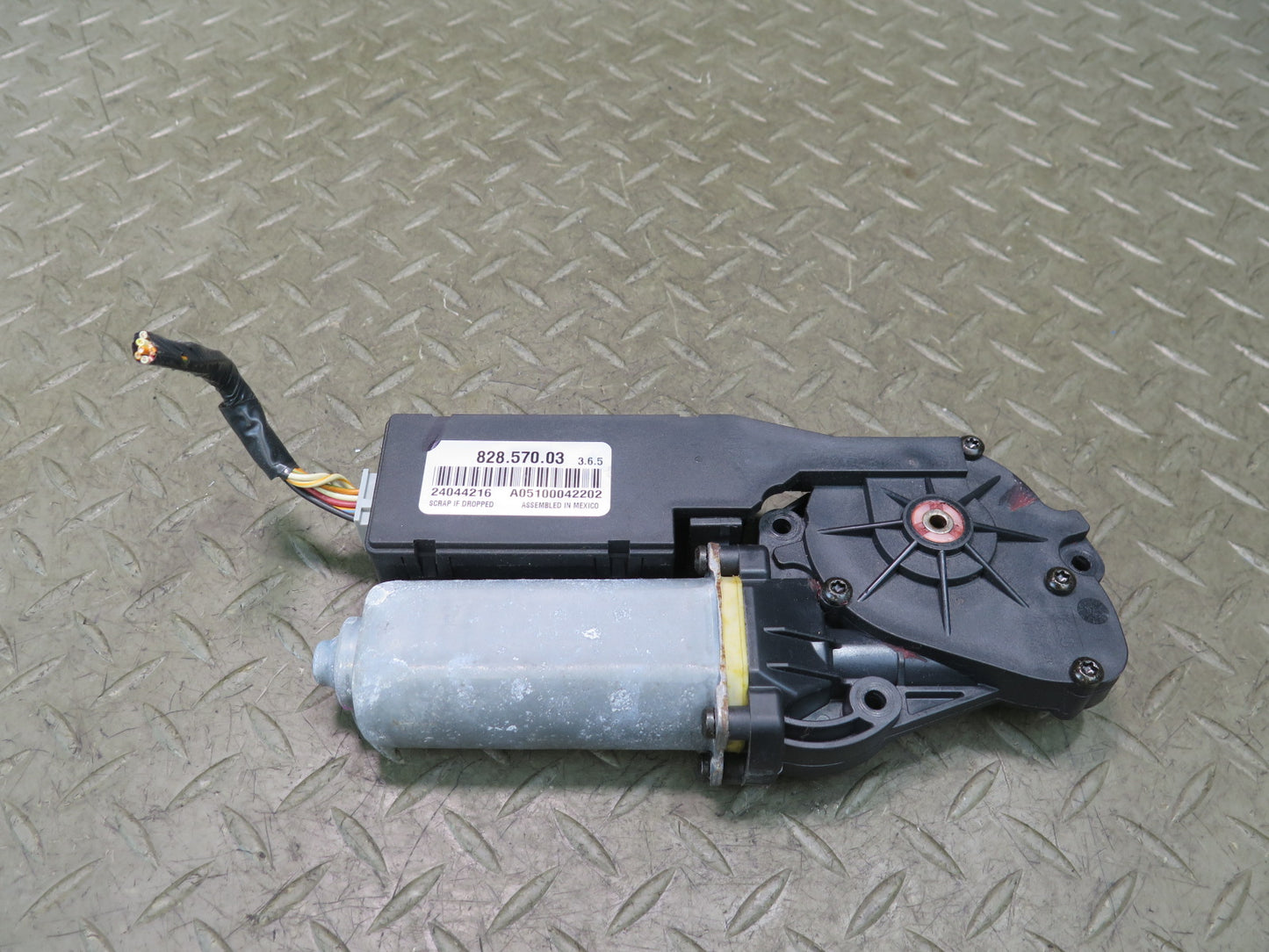 05-08 Dodge RAM 1500 DR Sunroof Motor Drive Unit