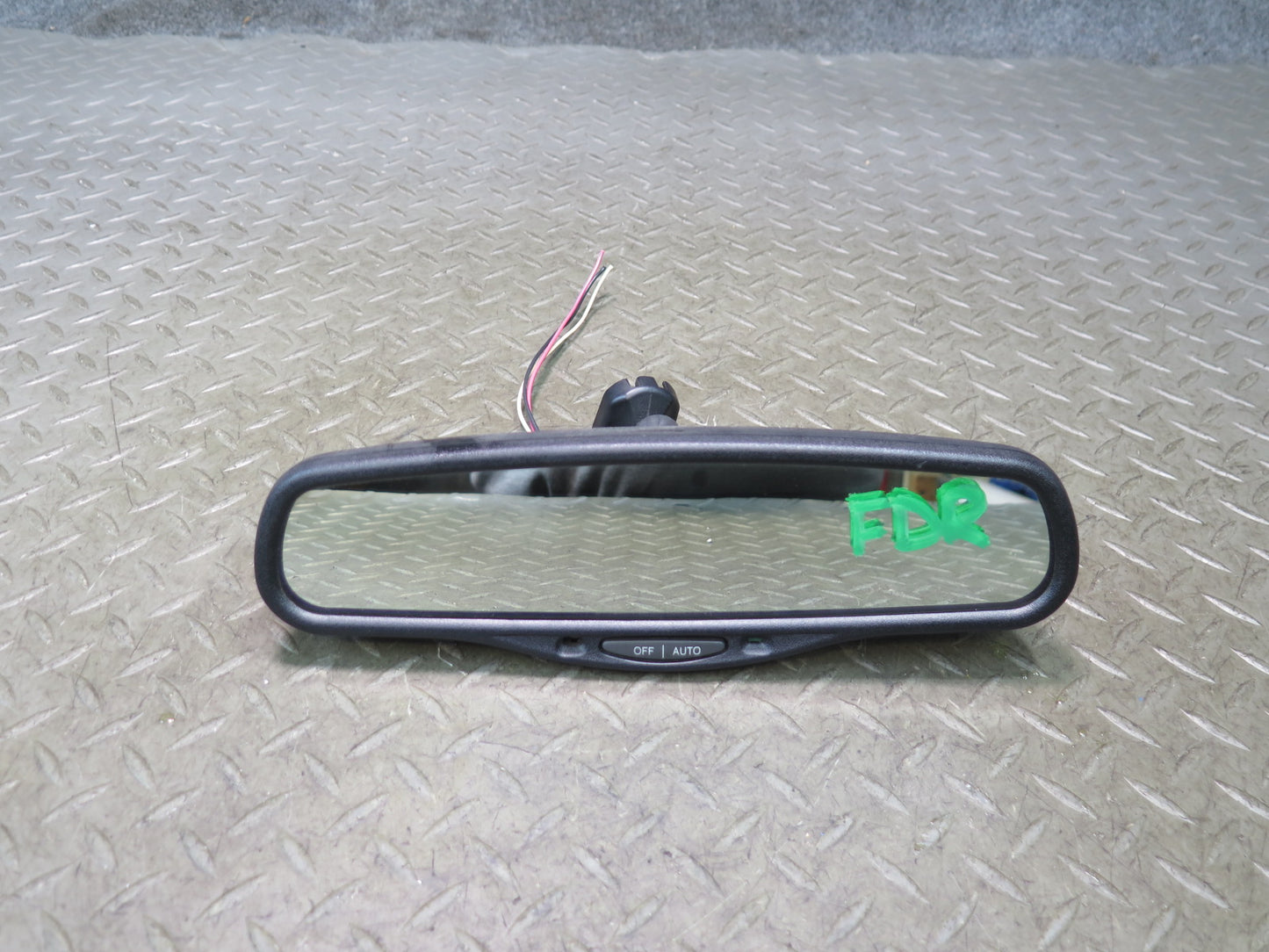 2005 Dodge RAM 1500 DR Auto Dimming Interior Rear View Mirror