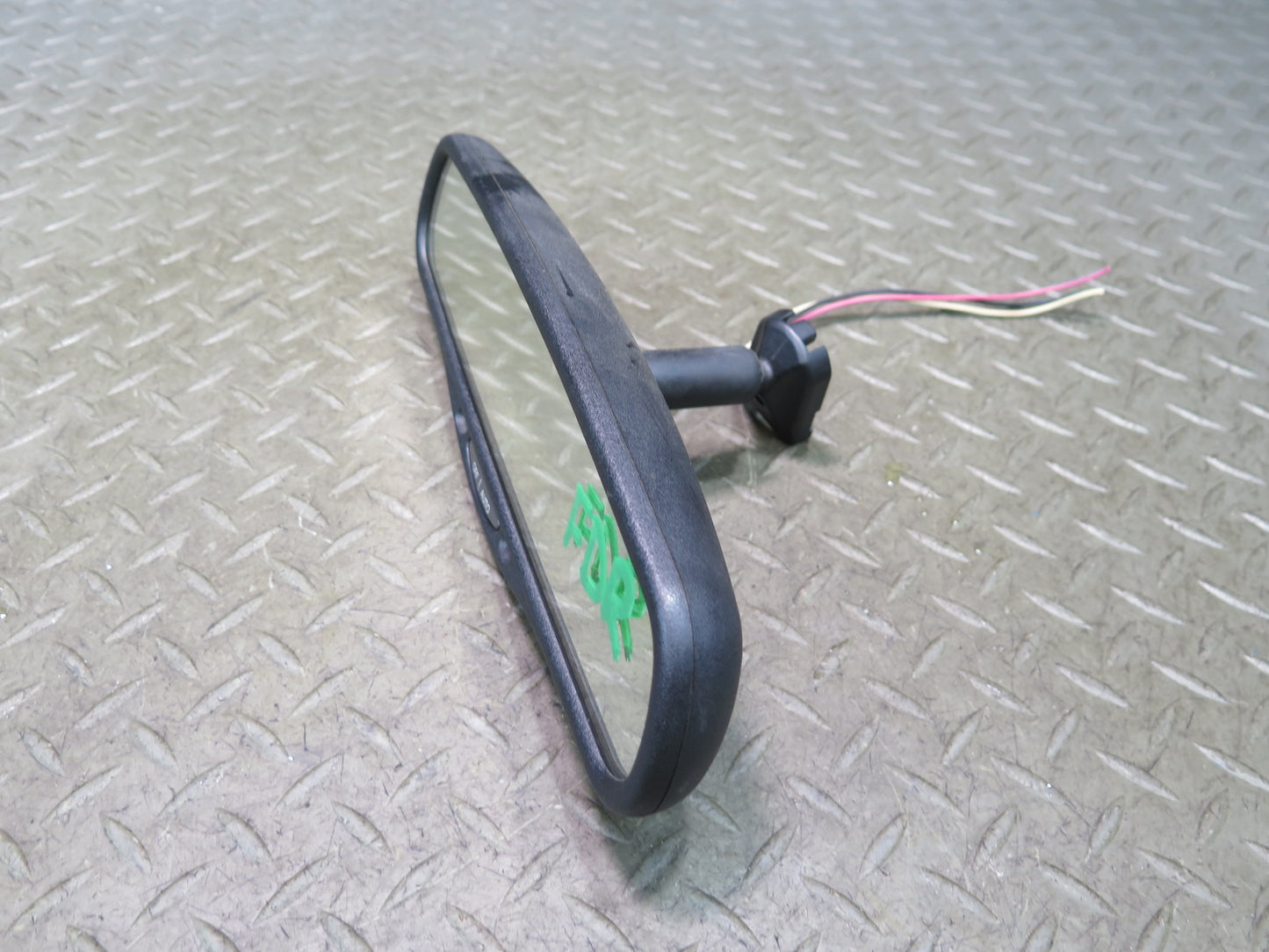 2005 Dodge RAM 1500 DR Auto Dimming Interior Rear View Mirror