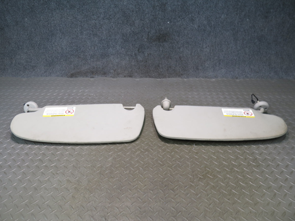 02-08 Dodge RAM 1500 DR Front Left & Right Sun Visor Set of 2