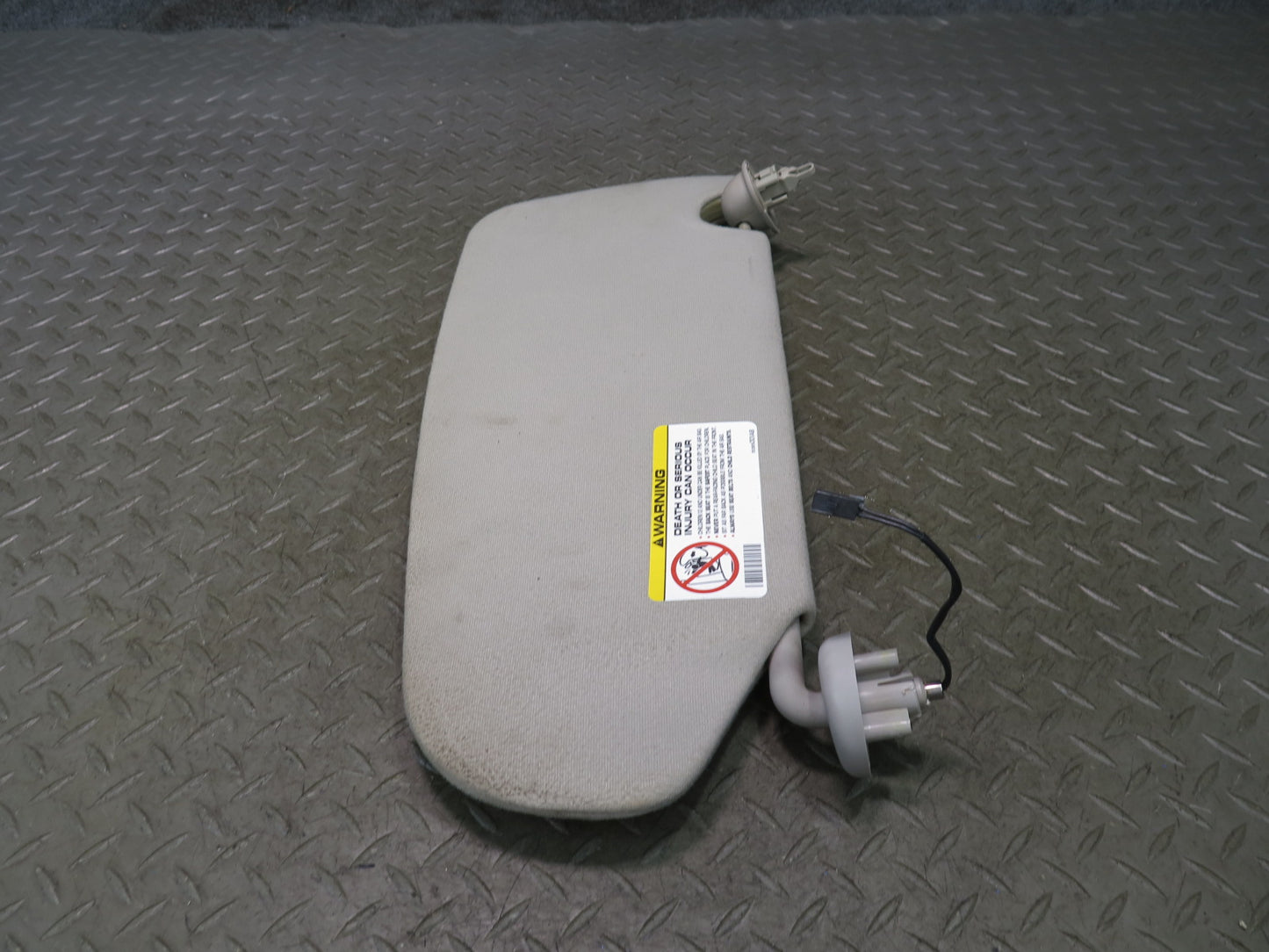 02-08 Dodge RAM 1500 DR Front Left & Right Sun Visor Set of 2