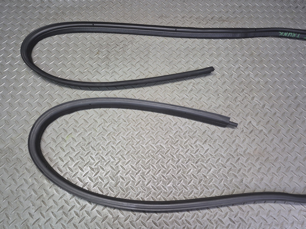 2003-2009 Hummer H2 Rear Trunk Tailgate Lift Gate Weather Strip Rubber Seal