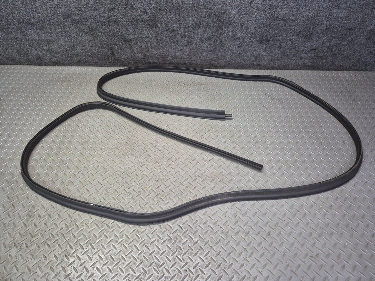 2003-2009 Hummer H2 Rear Trunk Tailgate Lift Gate Weather Strip Rubber Seal