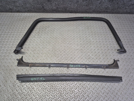 2003-2009 Hummer H2 Rear Left Window Outer Inner Weatherstrip Rubber Seal Set