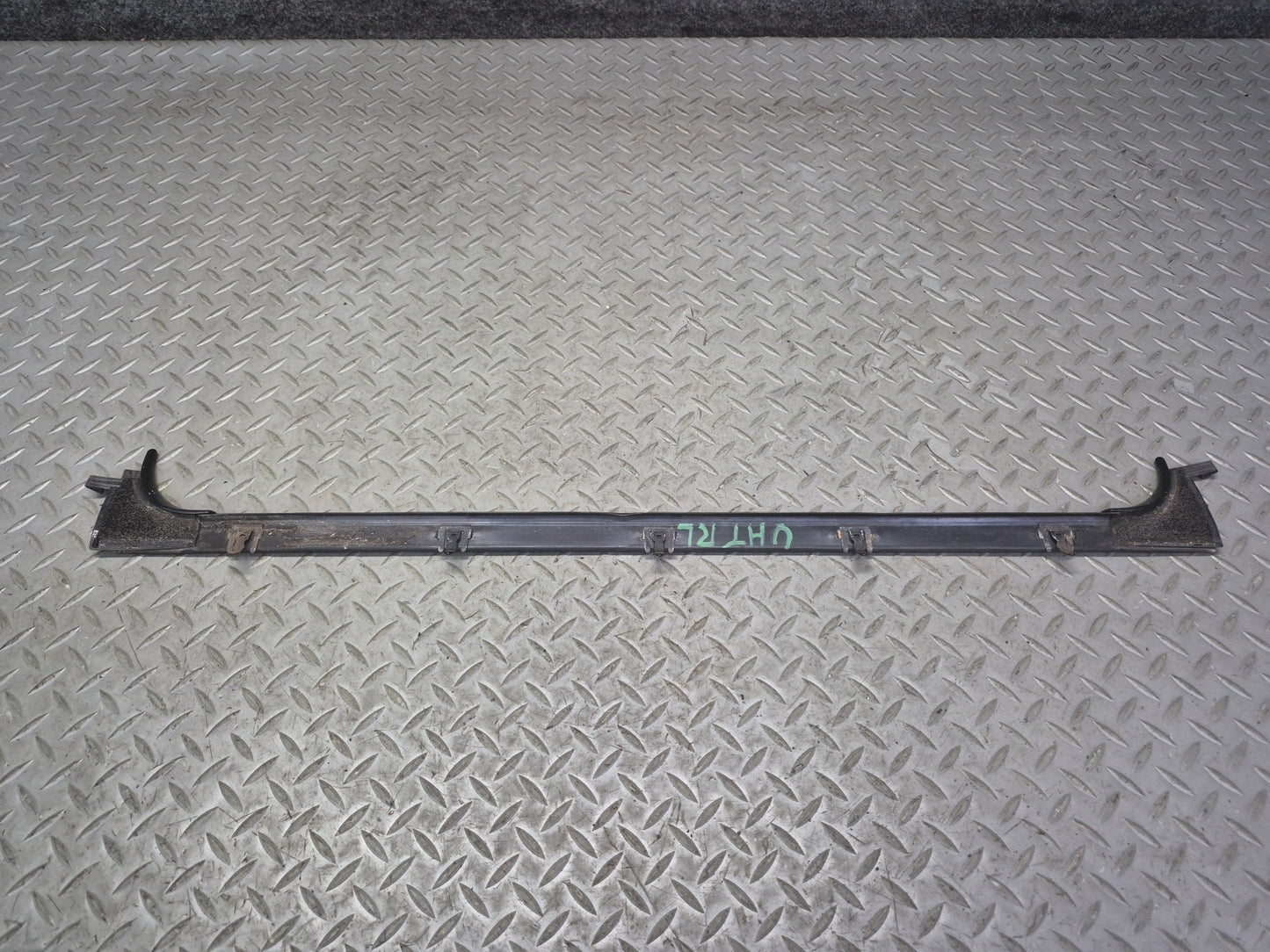 2003-2009 Hummer H2 Rear Left Window Outer Inner Weatherstrip Rubber Seal Set