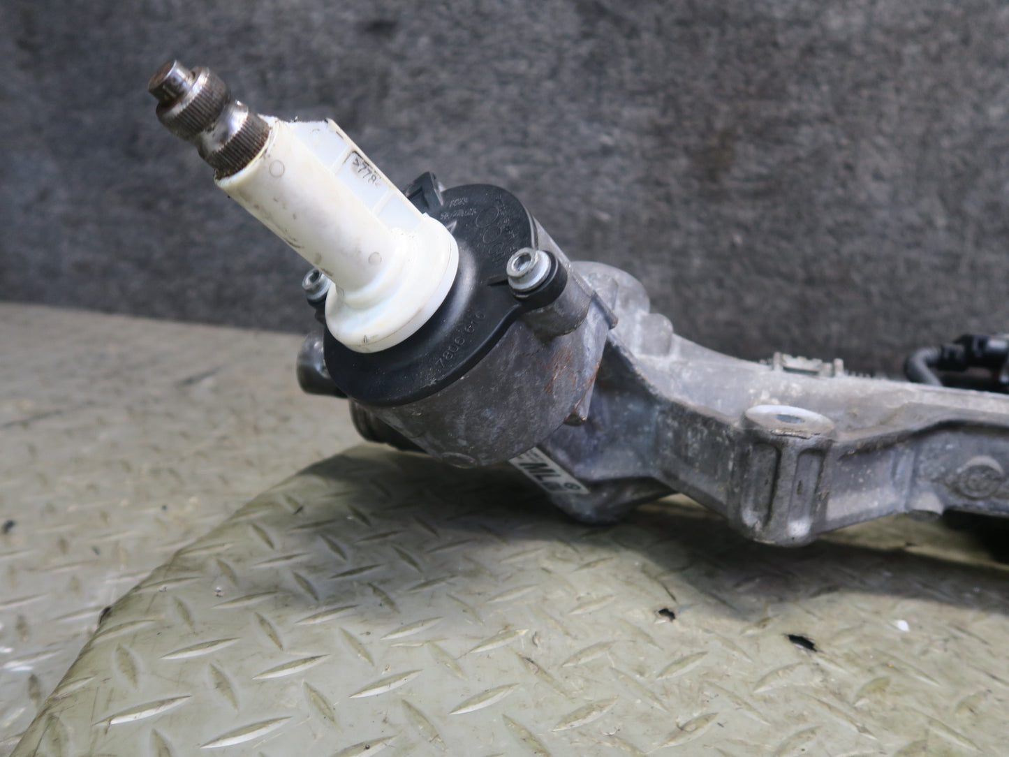 2015-2020 BMW F82 F83 M4 Electric Power Steering Rack & Pinion 8053268