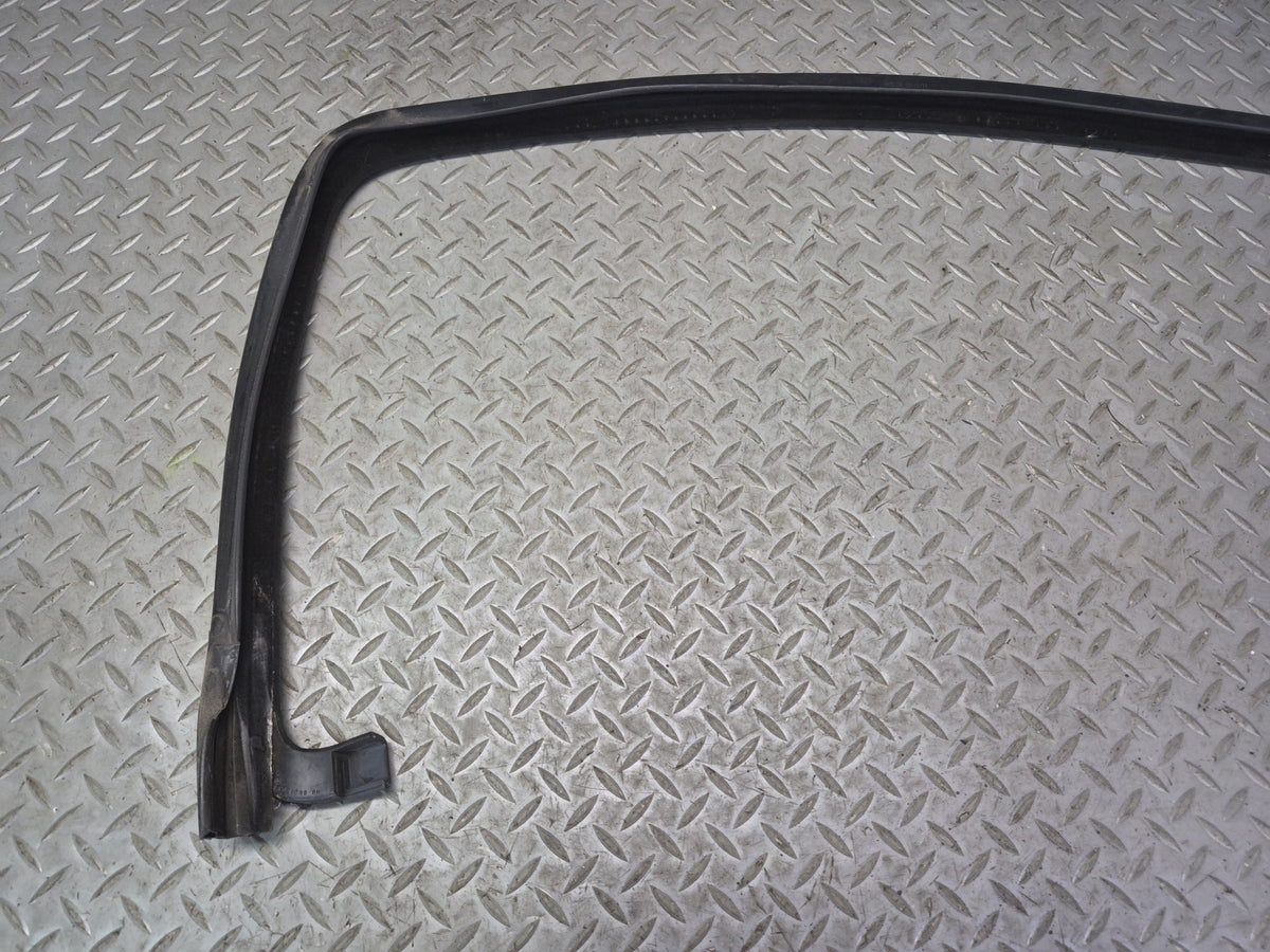 2003-2009 Hummer H2 Rear Right Window Outer Inner Weatherstrip Rubber Seal Set