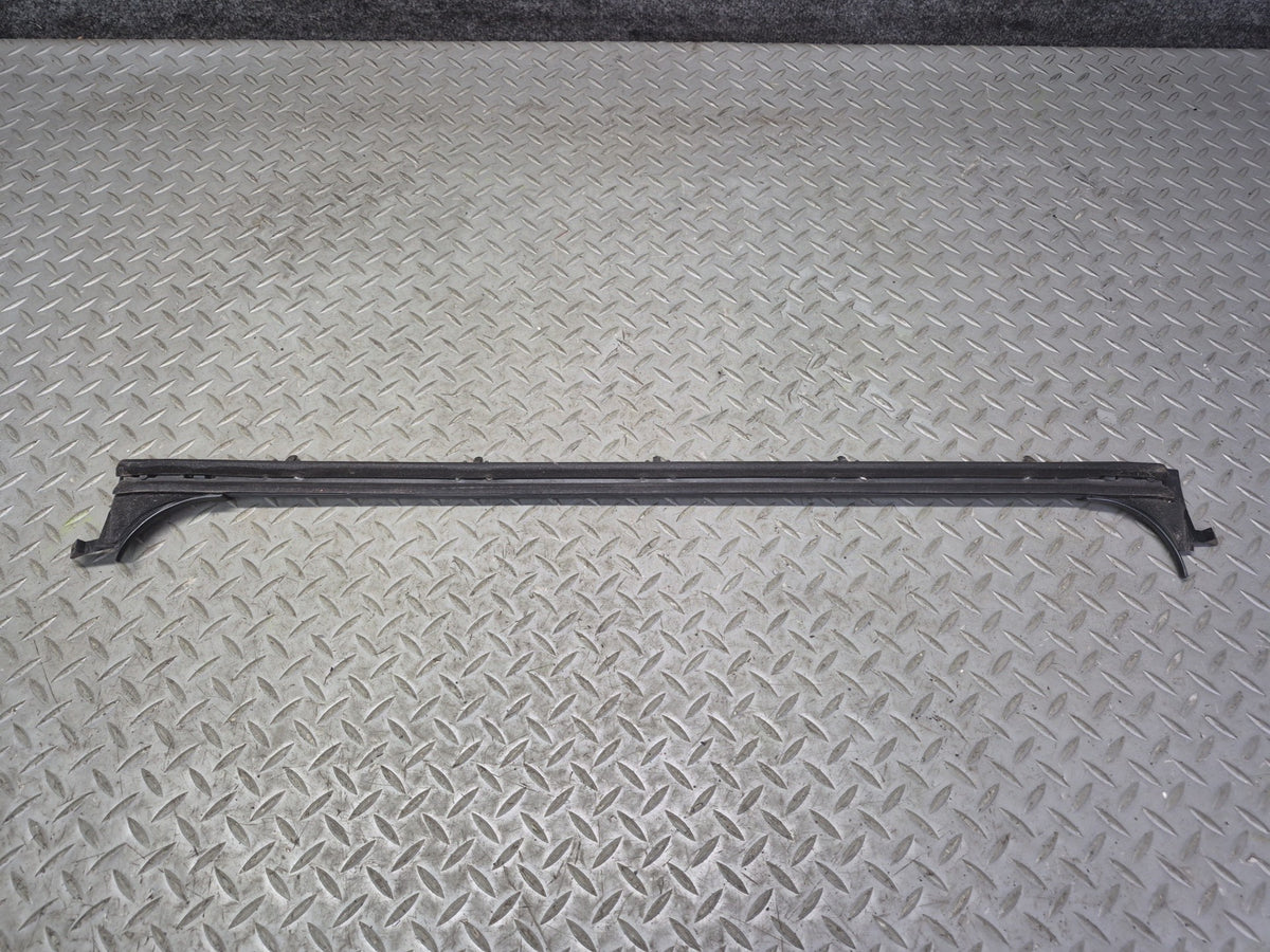2003-2009 Hummer H2 Rear Right Window Outer Inner Weatherstrip Rubber Seal Set