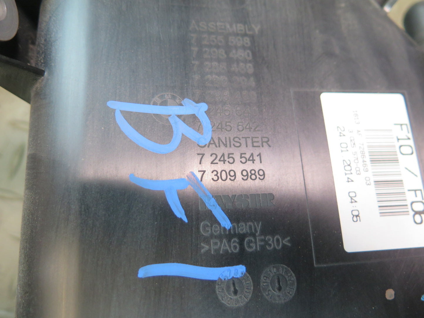 2011-2016 BMW F10 M5 Fuel Evap Vapor Charcoal Canister Assembly 7286469