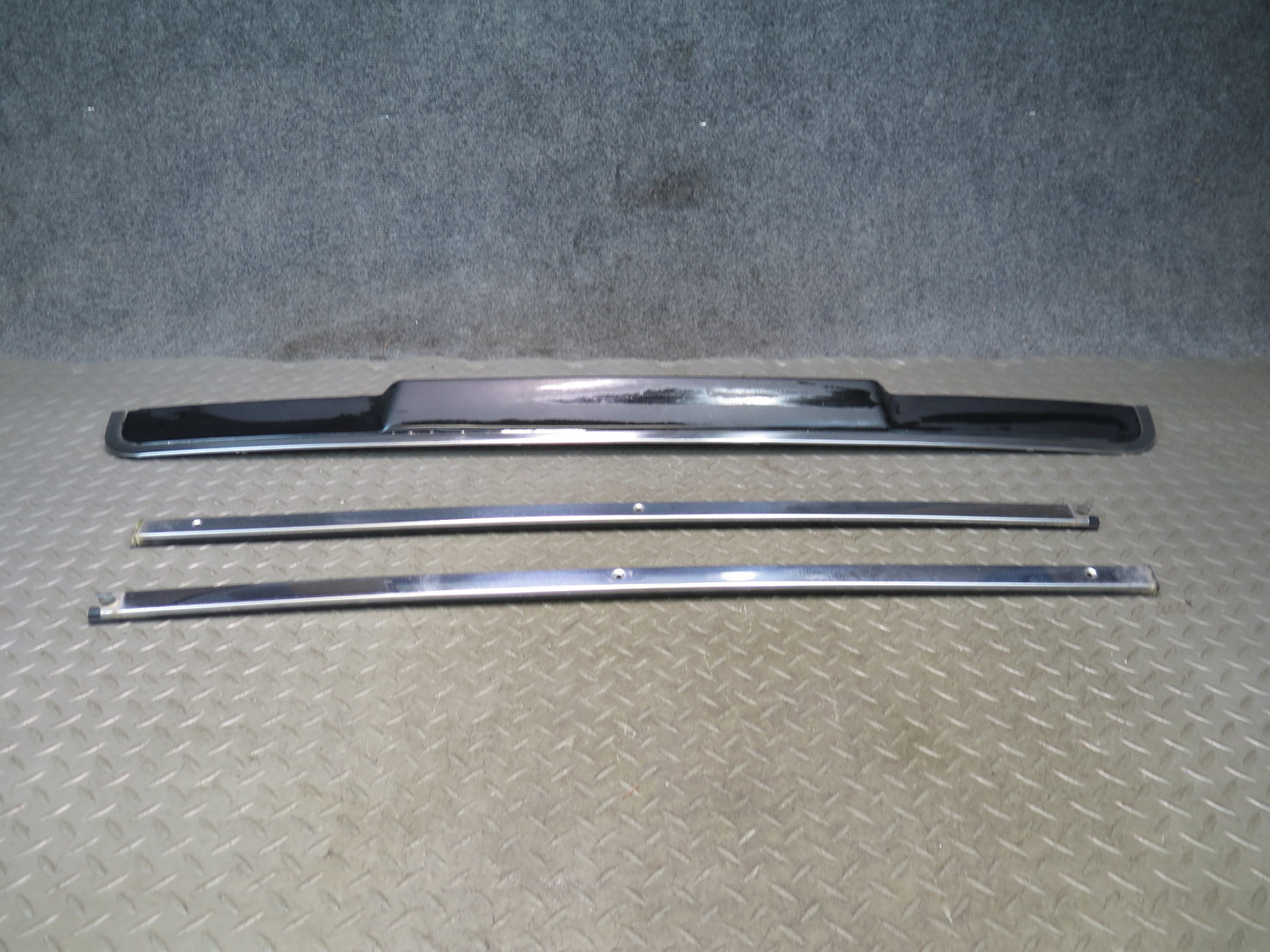 87-89 Nissan Z31 300ZX 2+0 Rear Tailgate Hatch Molding Trim Strip Cover Set OEM