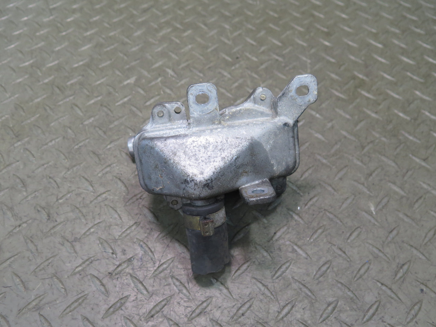 84-89 Nissan Z31 300ZX NON Turbo Auxiliary Air Injection Pump Solenoid OEM