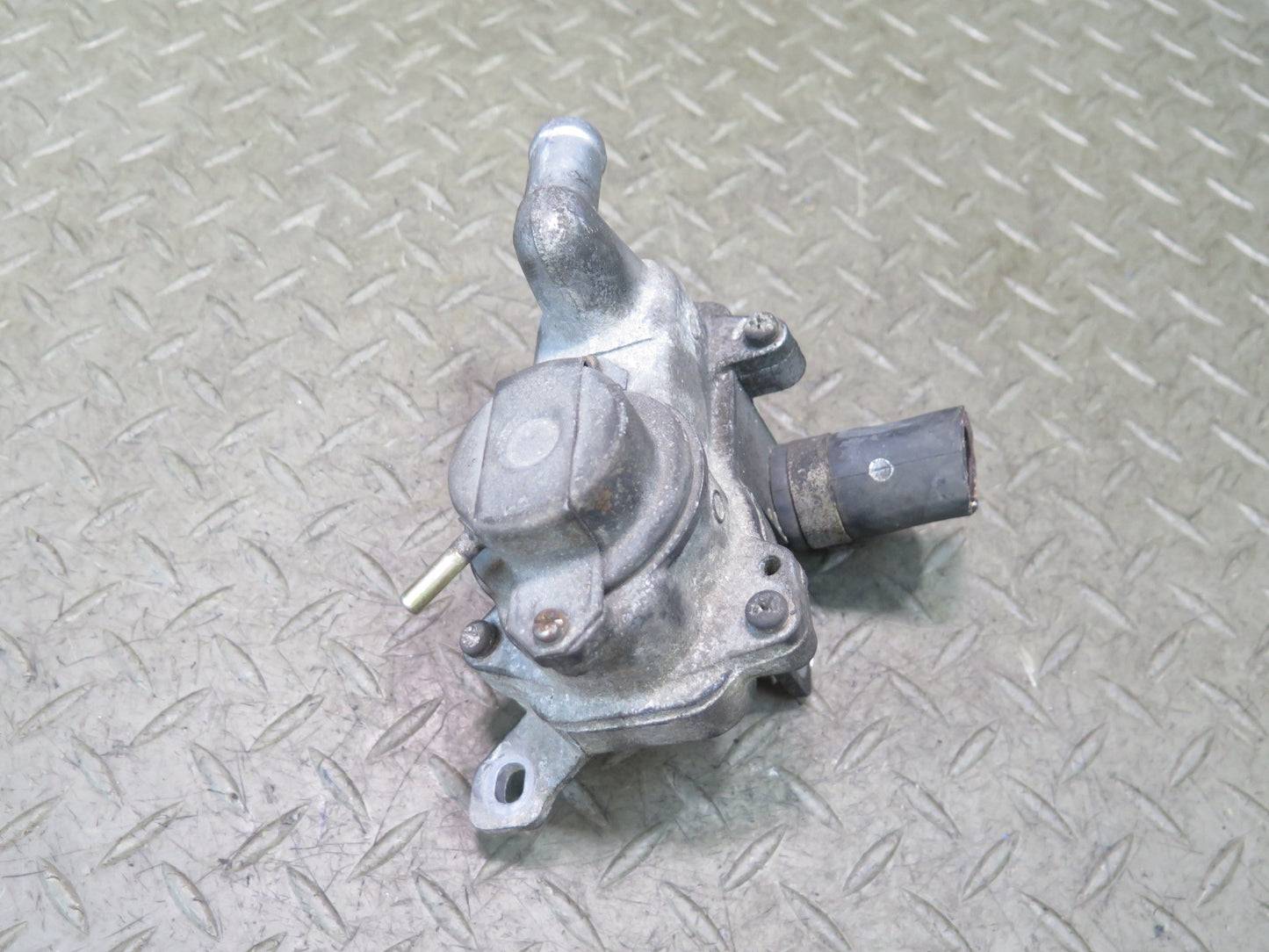84-89 Nissan Z31 300ZX NON Turbo Auxiliary Air Injection Pump Solenoid OEM