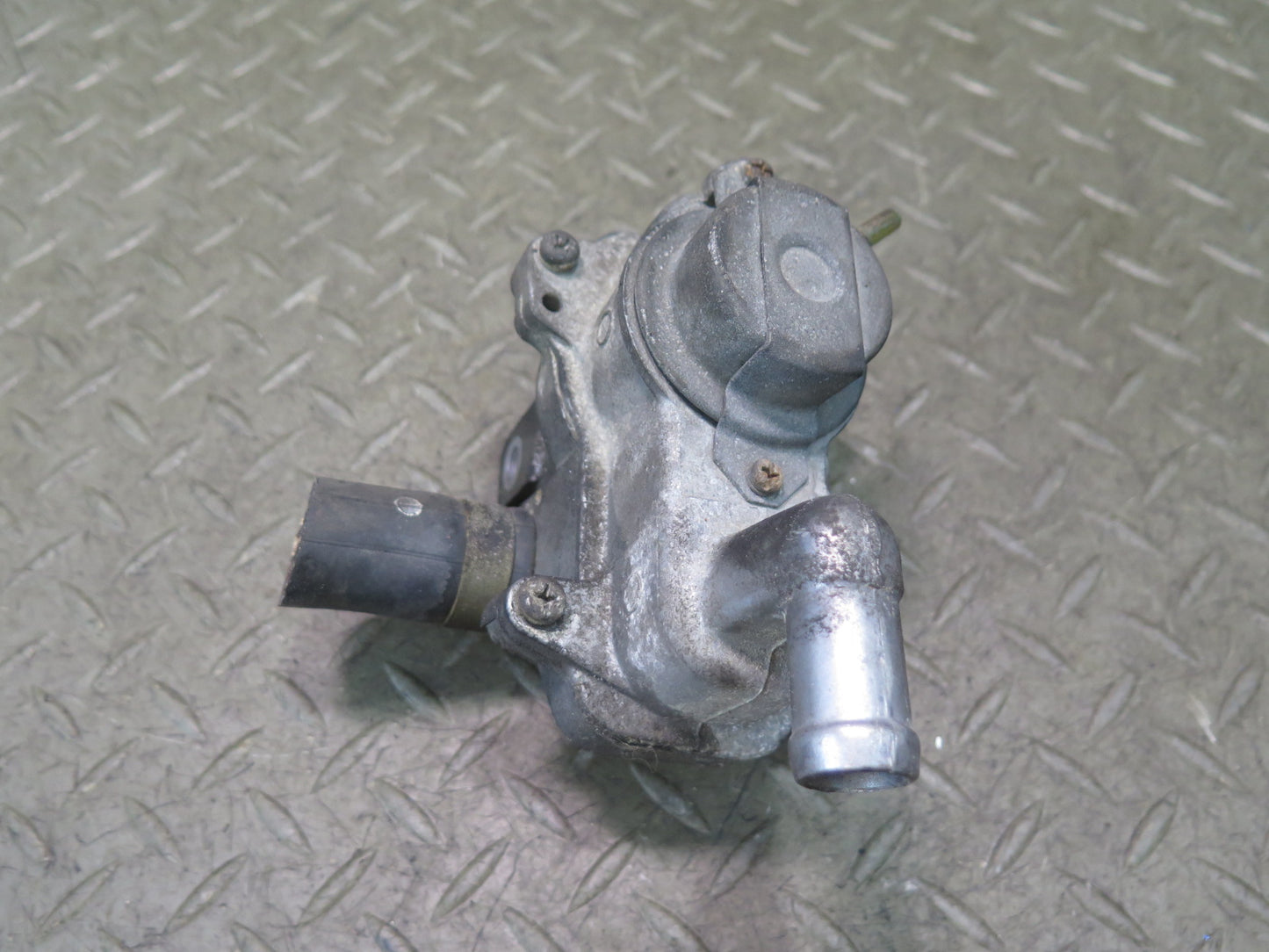 84-89 Nissan Z31 300ZX NON Turbo Auxiliary Air Injection Pump Solenoid OEM