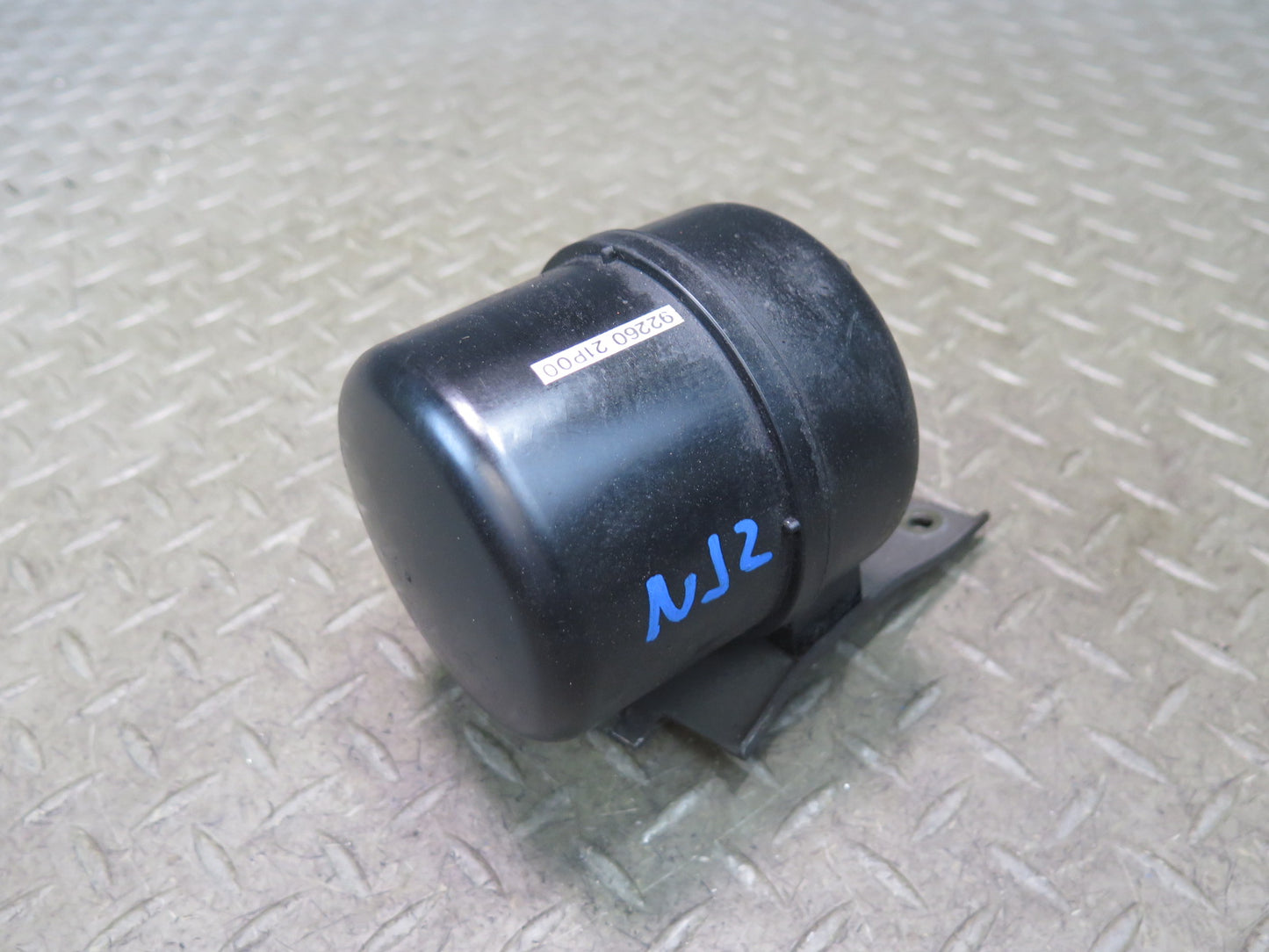 87-89 Nissan Z31 300ZX Vacuum Pump Pressure Tank Canister OEM