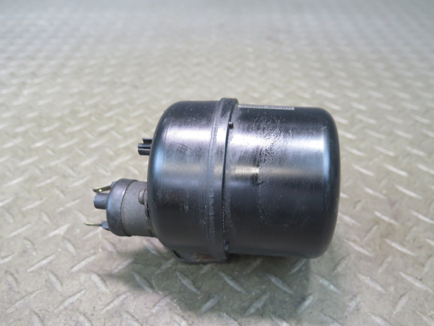 87-89 Nissan Z31 300ZX Vacuum Pump Pressure Tank Canister OEM