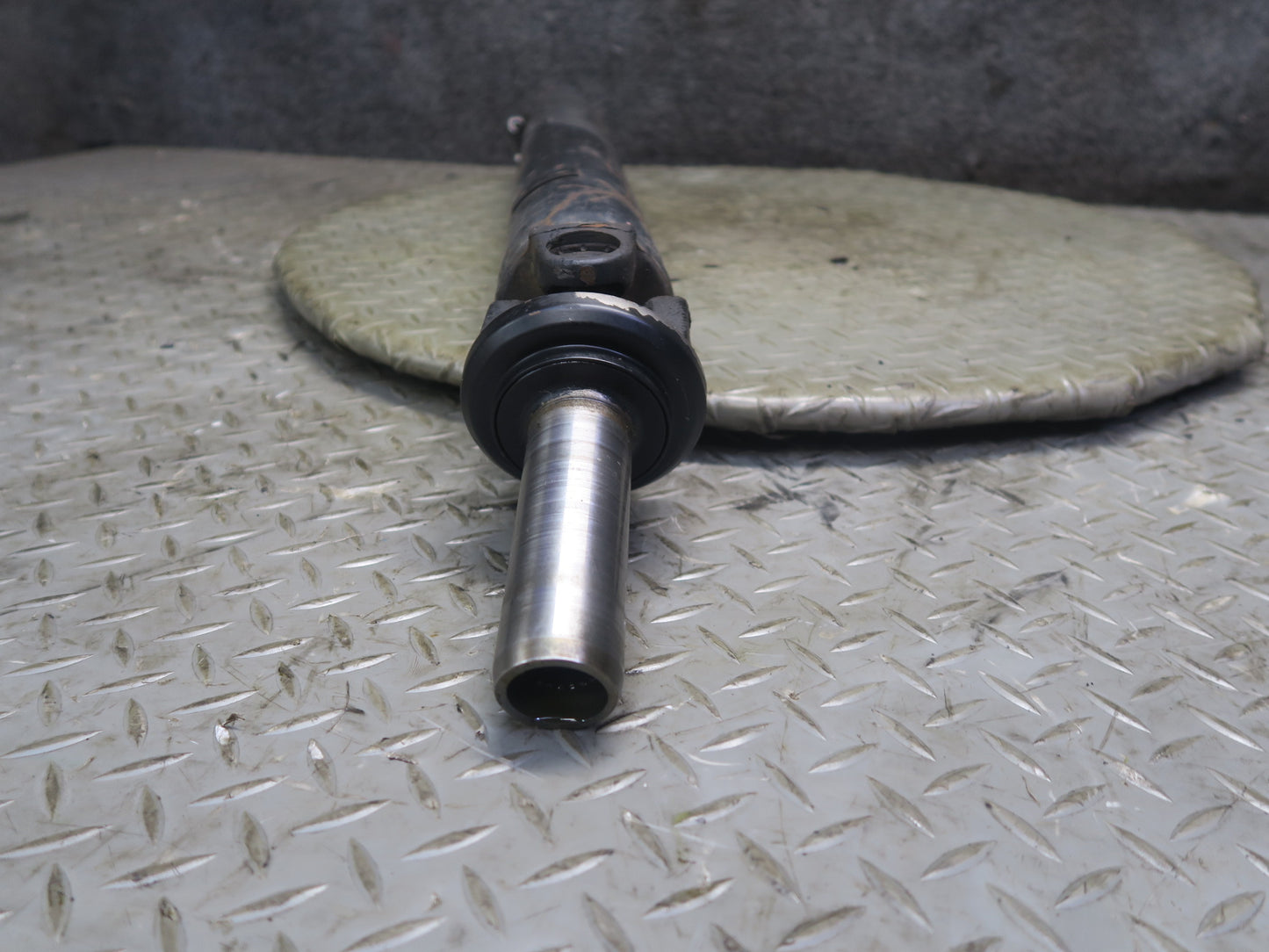 87-89 Nissan Z31 300ZX 2+0 NA M/T Drive Shaft Driveshaft OEM