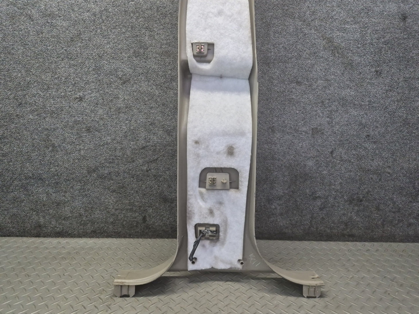 2003-2007 Hummer H2 Left & Right Interior B Pillar Trim Cover Panel Set of 2