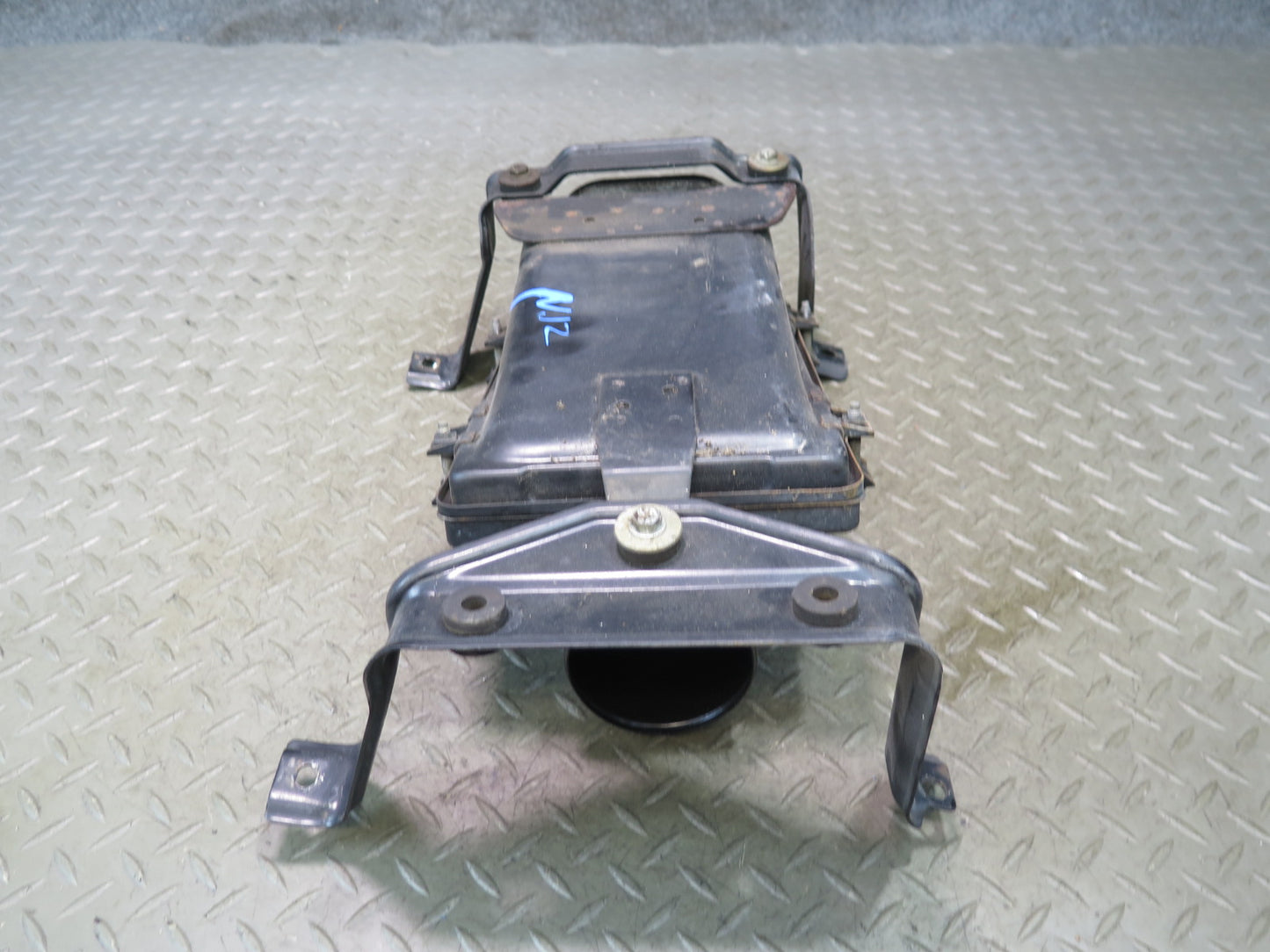 84-89 Nissan Z31 300ZX NON Turbo Air Intake Cleaner Filter Box w Mount OEM