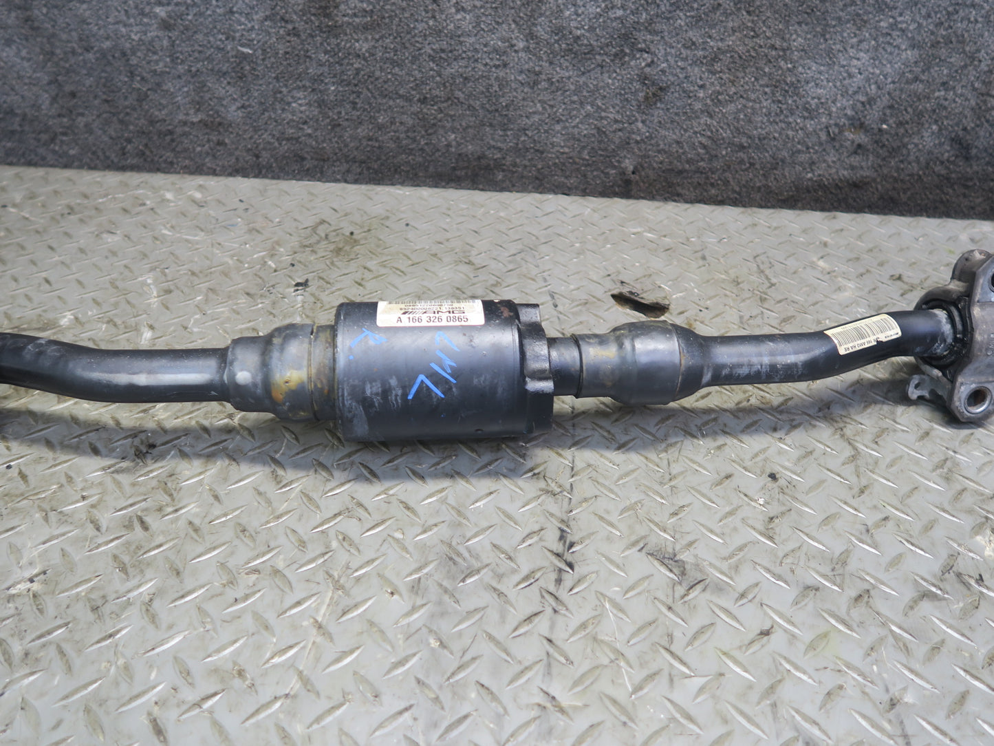 2012-2015 Mercedes W166 ML63 AMG AWD Rear Adaptive Anti Roll Sway Bar Stabilizer
