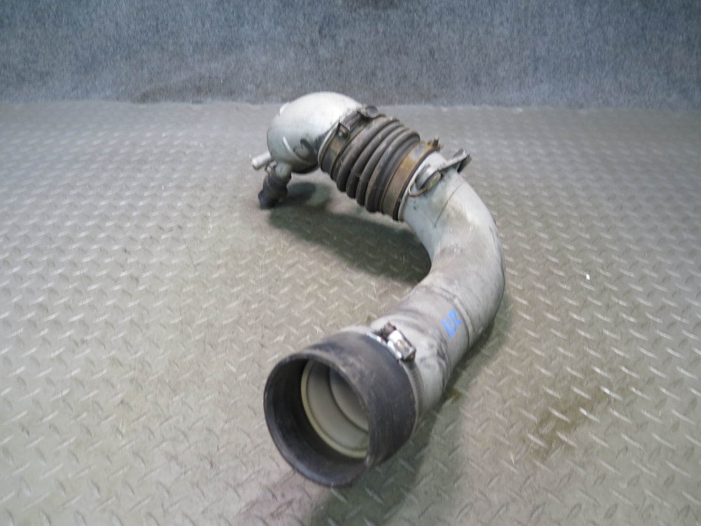 84-89 Nissan Z31 300ZX 3.0L VG30E NON Turbo Air Intake Hose Pipe Line OEM