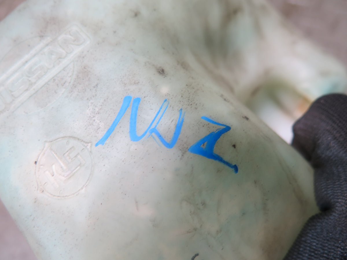 84-89 Nissan Z31 300ZX Windshield Washer Fluid Reservoir Tank w Pump OEM