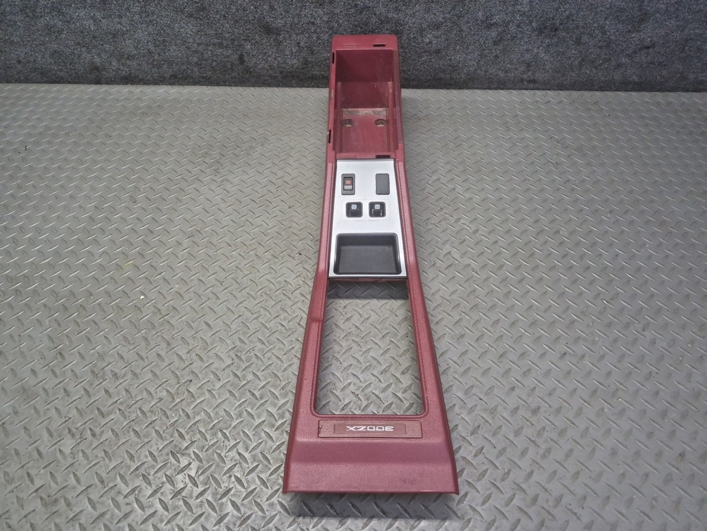 84-89 Nissan Z31 300ZX Center Console Trim Cover Panel w Mirror Switch Damaged