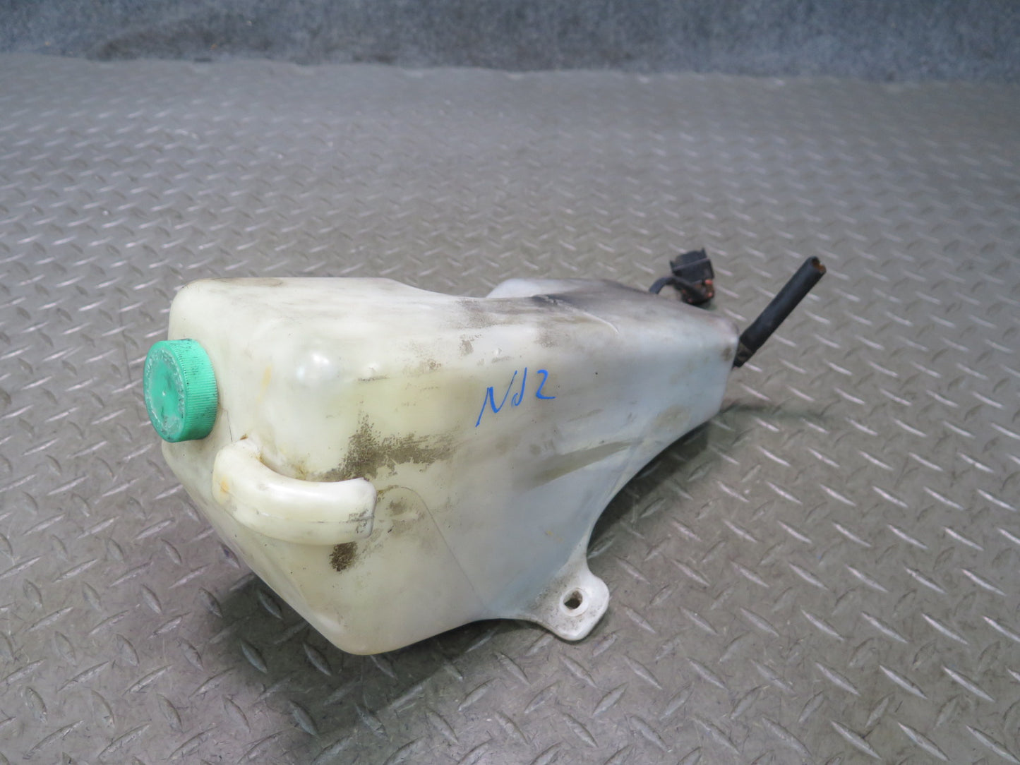 85-89 Nissan Z31 300ZX NON Turbo Engine Coolant Expansion Overflow Tank OEM