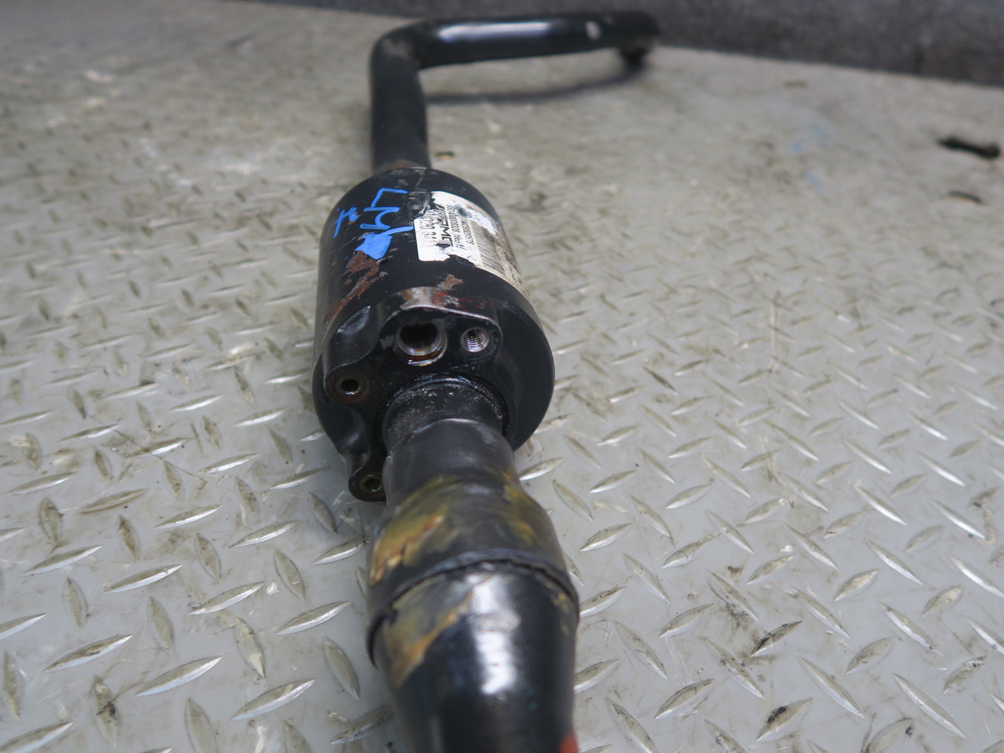 12-15 Mercedes W166 ML63 AMG AWD Front Adaptive Anti Roll Sway Bar Stabilizer