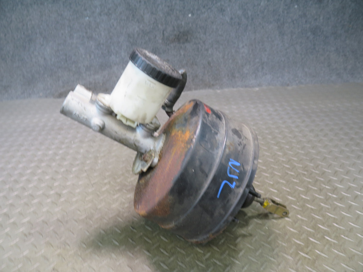 87-89 Nissan Z31 300ZX NA Brake Master Cylinder Booster Fluid Reservoir OEM