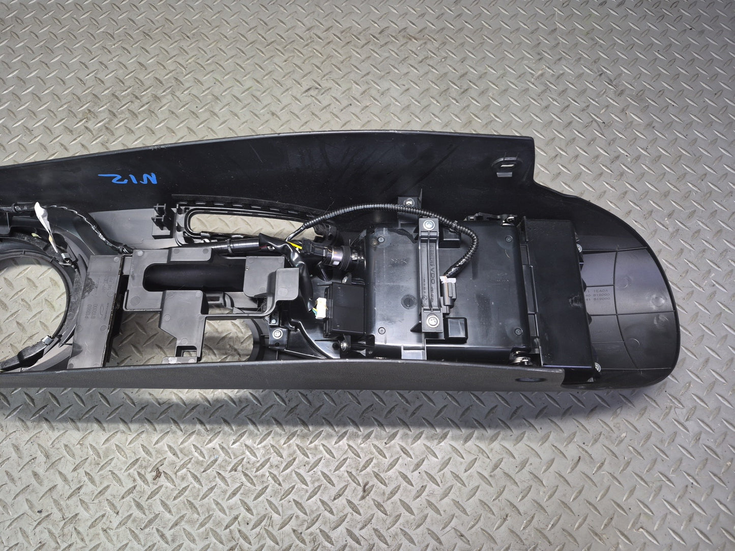 15-17 Nissan 370Z Z34 Nismo A/T Front Center Console Trim Cover Panel Black OEM