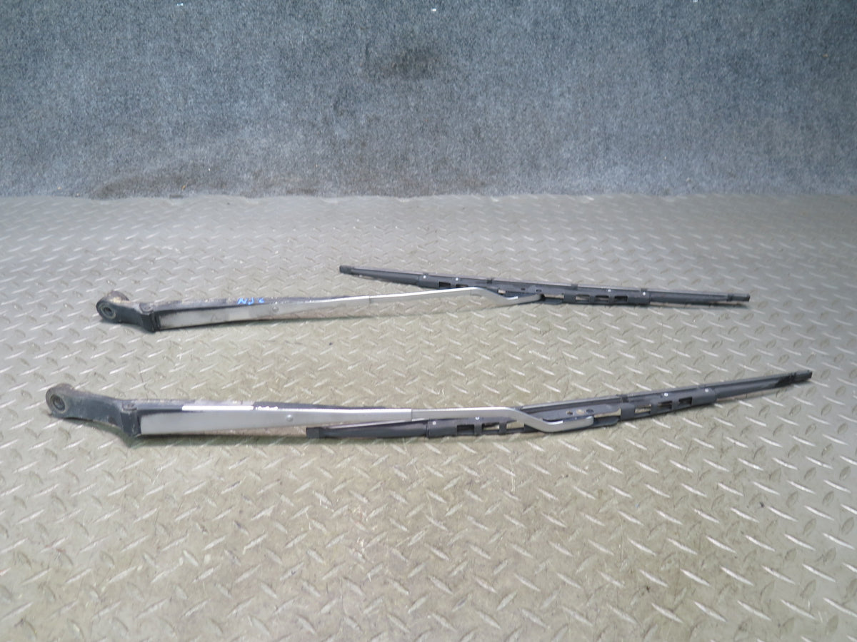 84-89 Nissan Z31 300ZX Set of 2 Front Windshield Left & Right Wiper Arm OEM