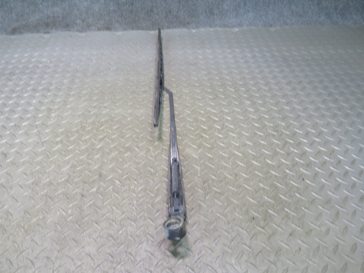 84-89 Nissan Z31 300ZX Set of 2 Front Windshield Left & Right Wiper Arm OEM