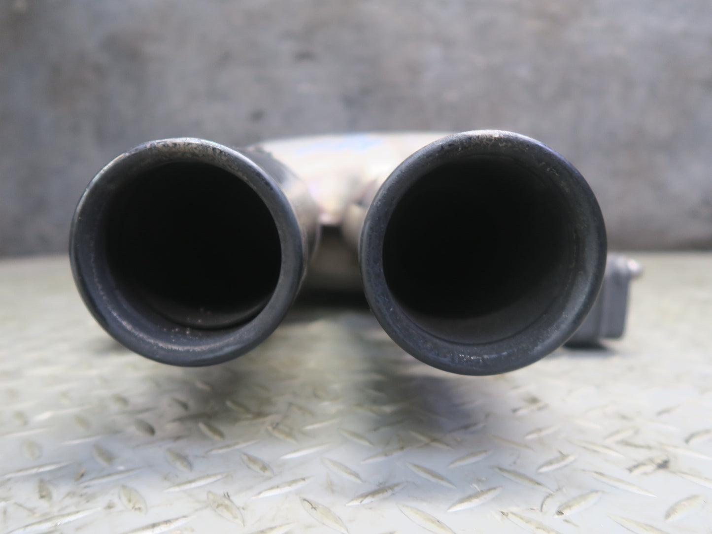 2012-2016 BMW F10 M5 Rear Left & Right Exhaust Muffler Set of 2 99K Miles