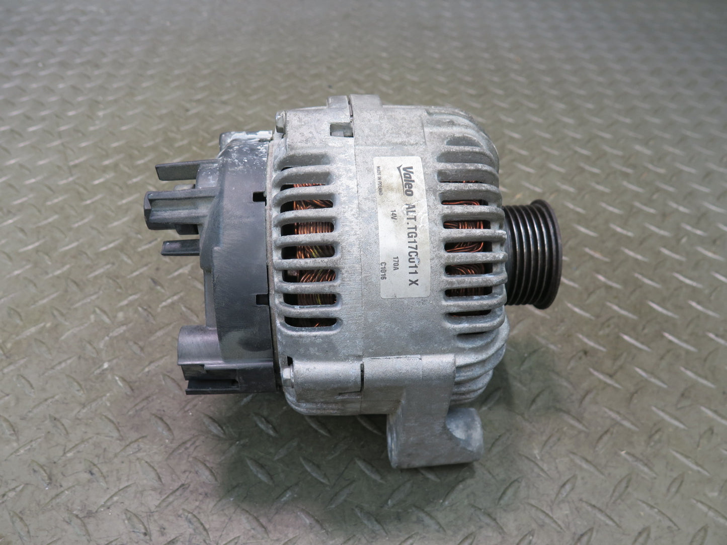 2006-2010 BMW E64 E63 M6 S85 Engine Alternator Generator