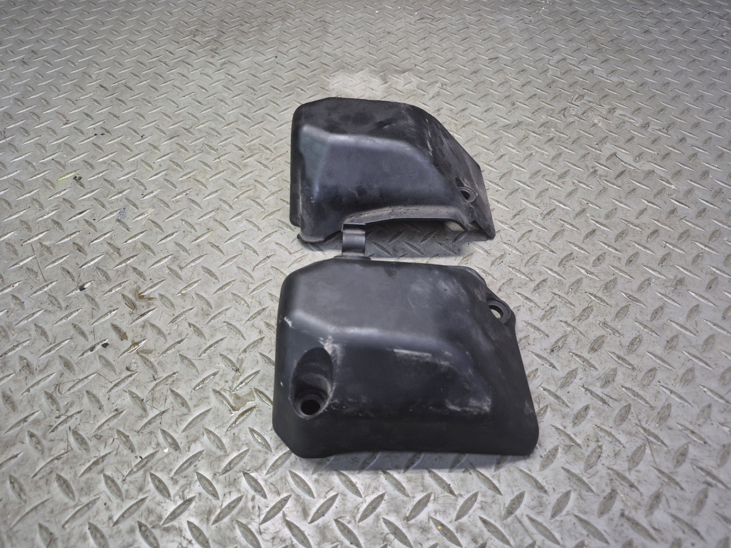 2006-2010 BMW E64 E63 M6 S85 Engine Left Right Cylinder Head Valve Cover Set
