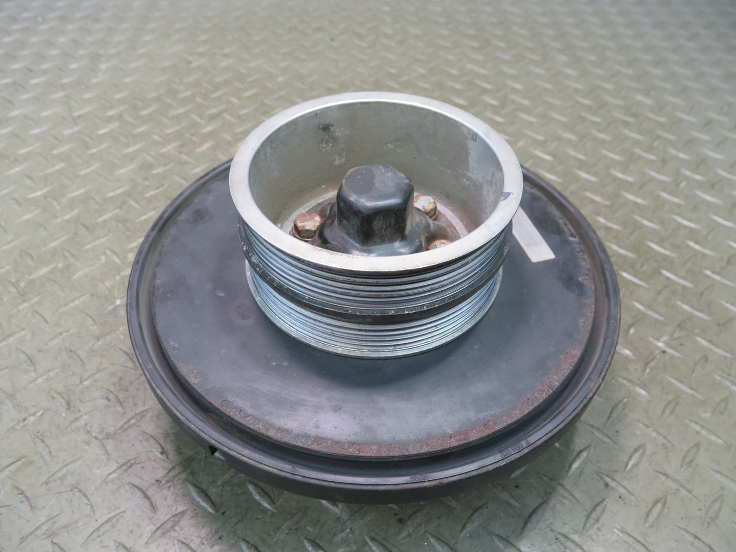 2006-2010 BMW E64 E63 M6 S85 Engine Crankshaft Pulley Vibration Damper