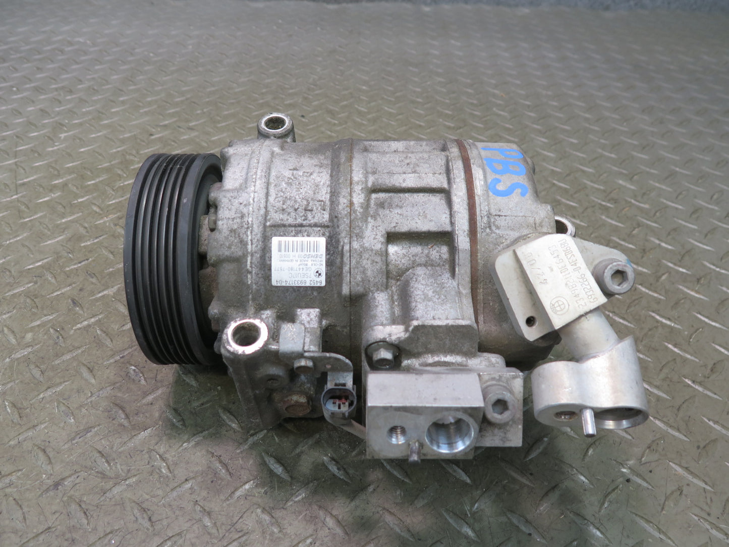 2006-2010 BMW E64 E63 M6 S85 A/C Air Conditioning Compressor Pump 6933174