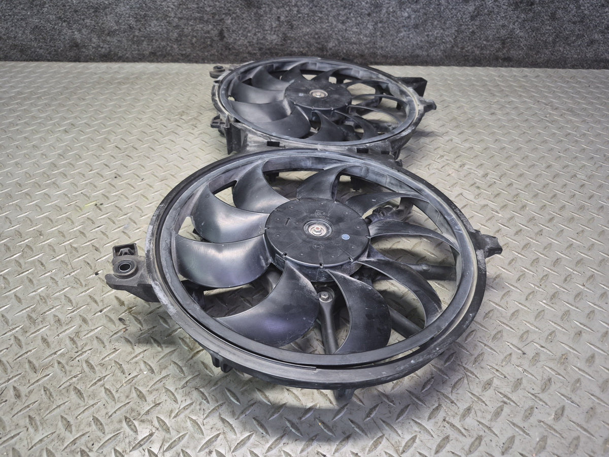 09-20 Nissan Z34 370Z A/T Engine Cooling Dual Fan Motor Shroud OEM
