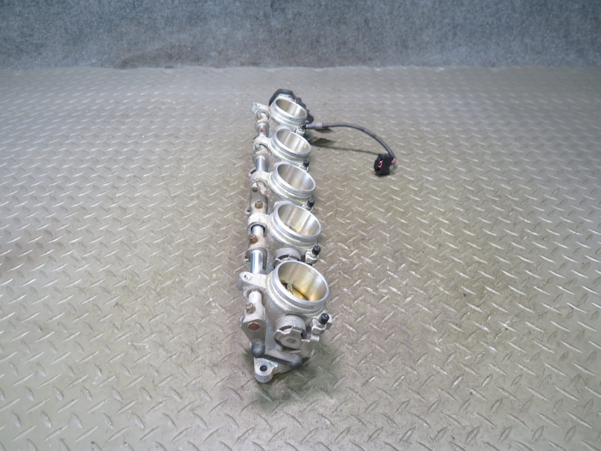 2006-2010 BMW E64 E63 M6 S85 Engine Throttle Body Assembly Set