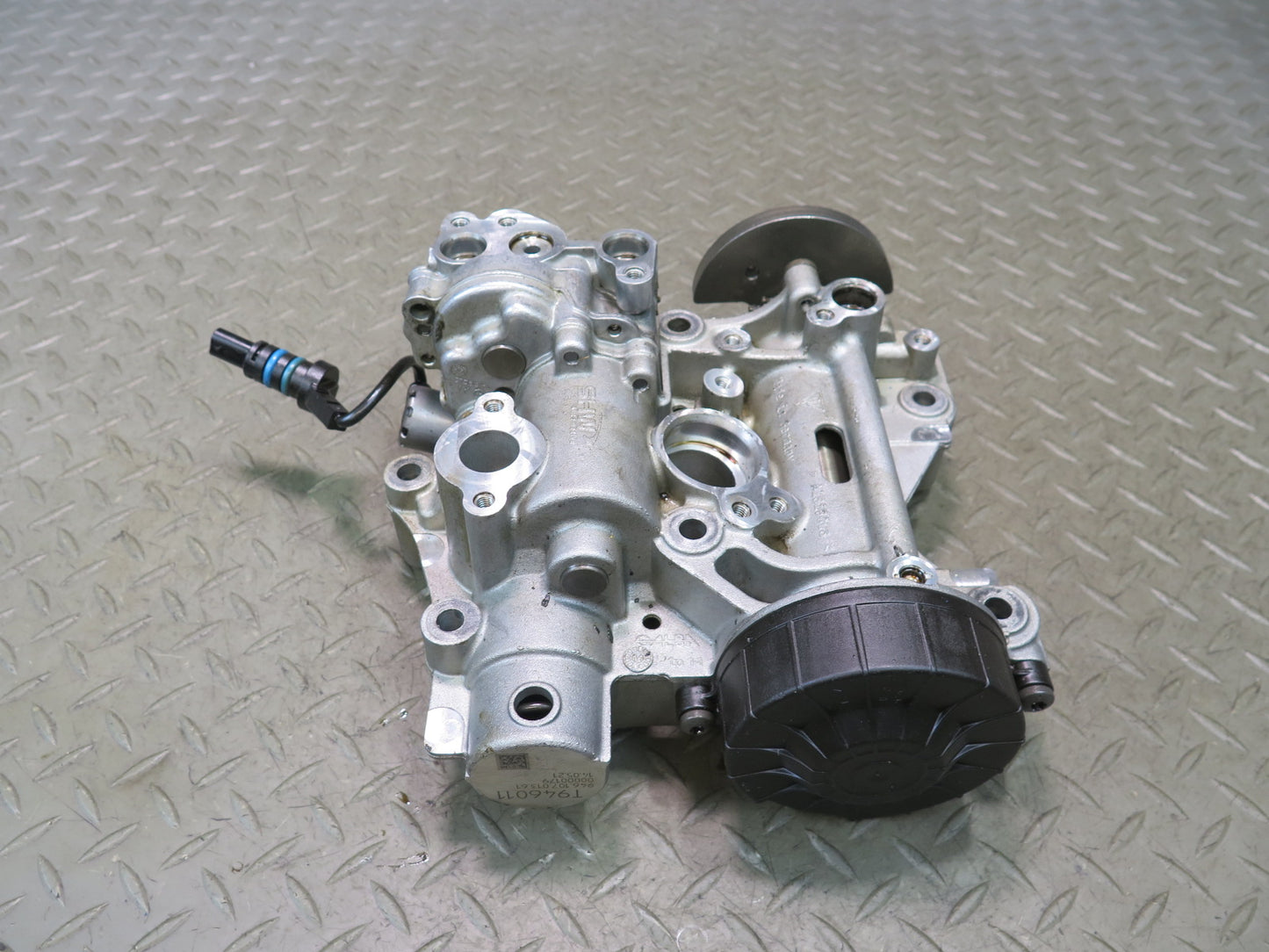 2014-2016 Porsche Panamera 970 3.0L Cwda Engine Motor Oil Pump