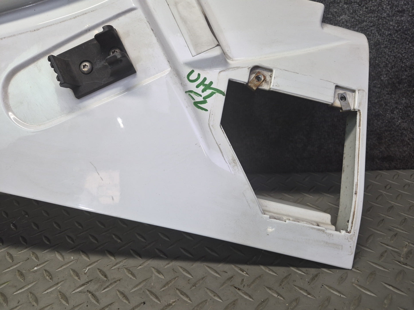 2003-2009 Hummer H2 Front Left Fender Shell Cover Panel Olympic White 15062999