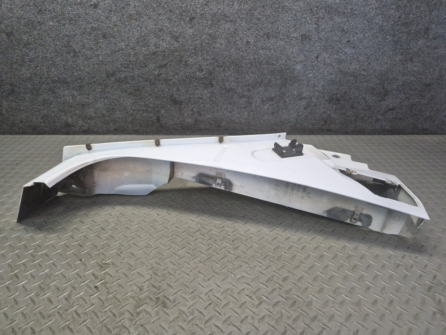 2003-2009 Hummer H2 Front Left Fender Shell Cover Panel Olympic White 15062999