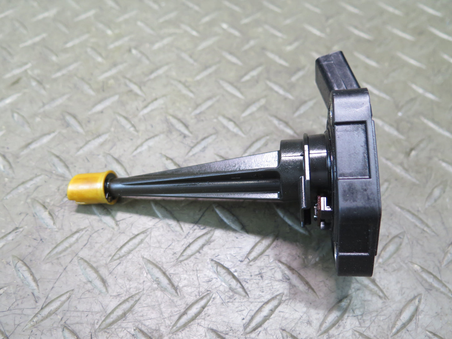 2014-2016 Porsche Panamera 970 3.0L Engine Oil Level Sensor 94660617000