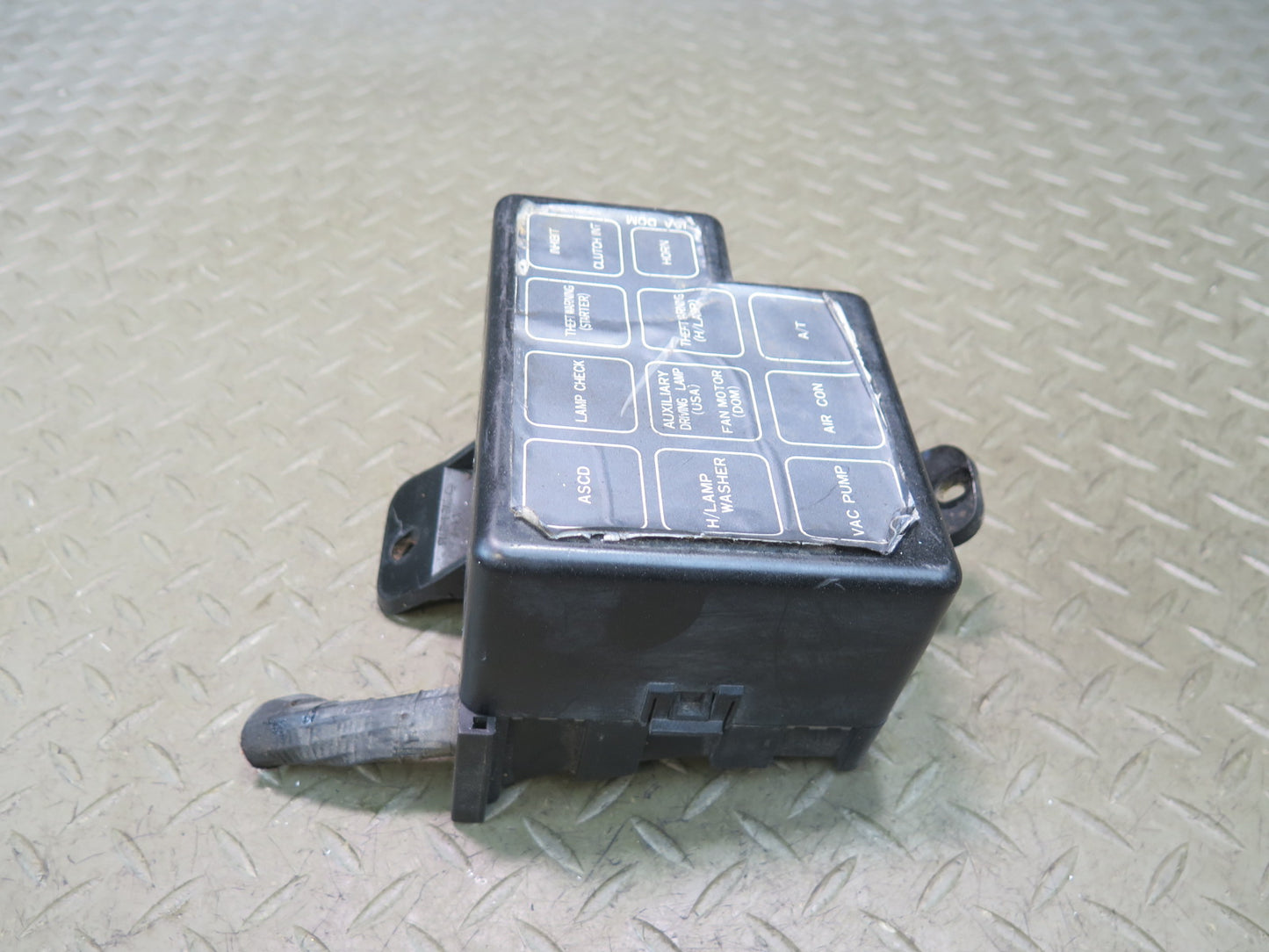 84-89 Nissan Z31 300ZX Engine Bay Small Fuse Relay Box Module OEM