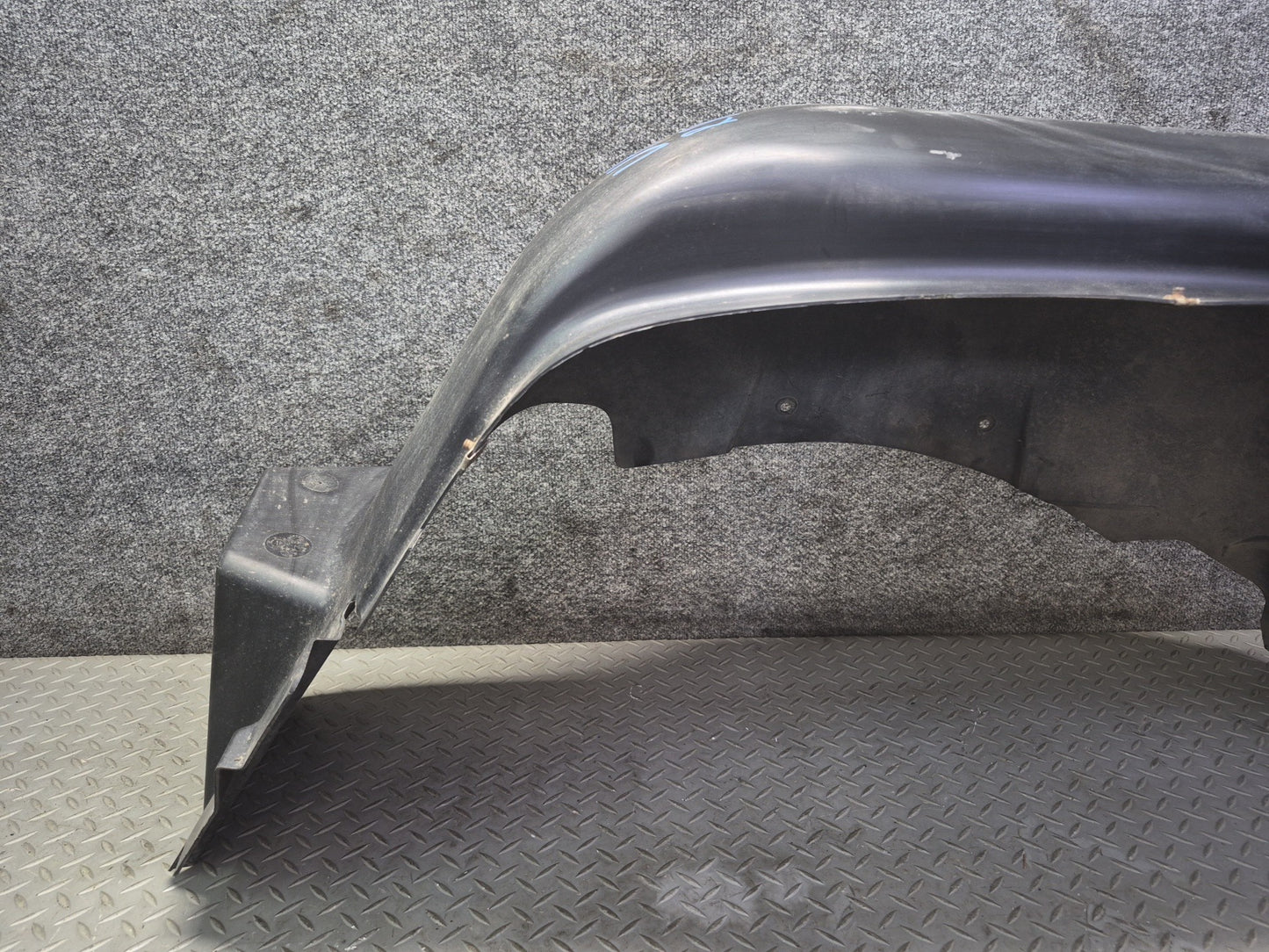 2003-2009 Hummer H2 Rear Right Wheel Fender Liner Splash Guard Shield 15111880