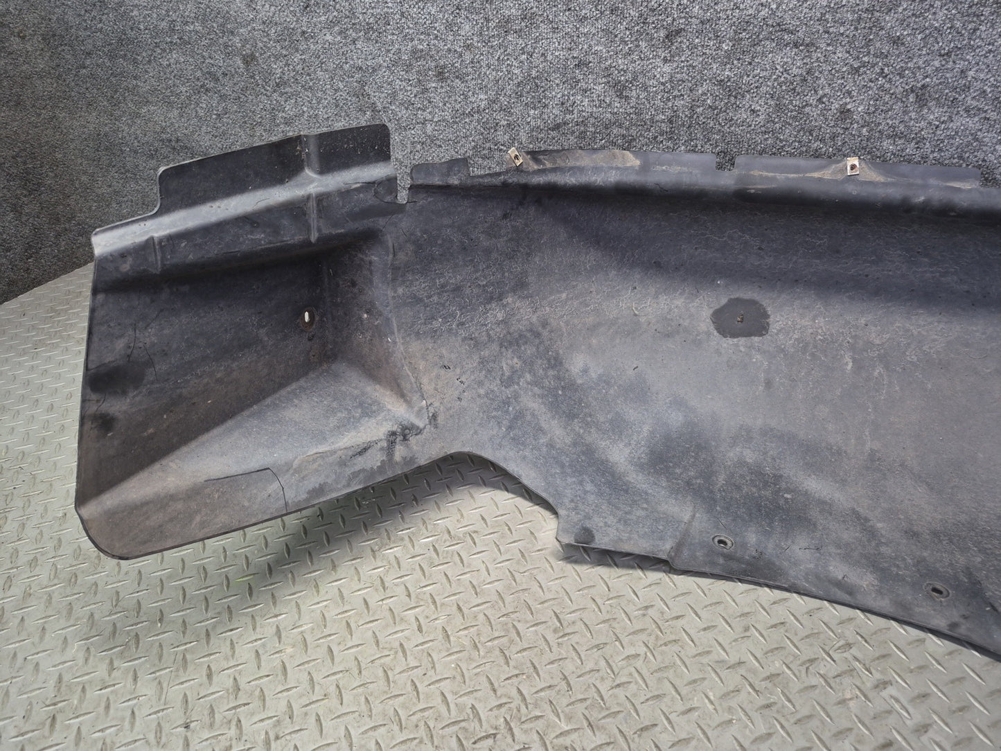 2003-2009 Hummer H2 Rear Right Wheel Fender Liner Splash Guard Shield 15111880